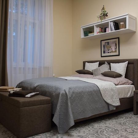 Zora Apartman Eger Luaran gambar