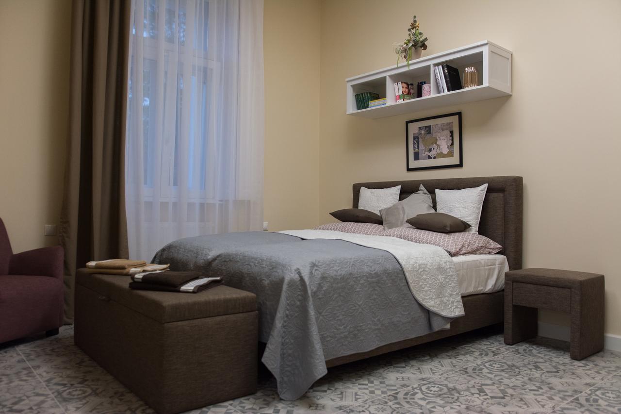 Zora Apartman Eger Luaran gambar